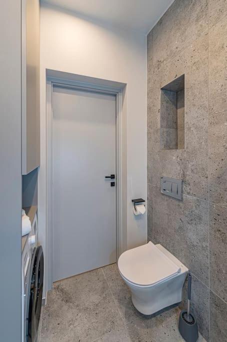 Lovely 1Bd Central Apartment By Hostlovers Kaunas Ngoại thất bức ảnh